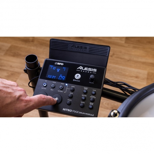 Batteria Elettronica NITROMAX KIT con Pelli Mesh Silenziose, Rullante a Doppia Zona da 10", Pedale Grancassa