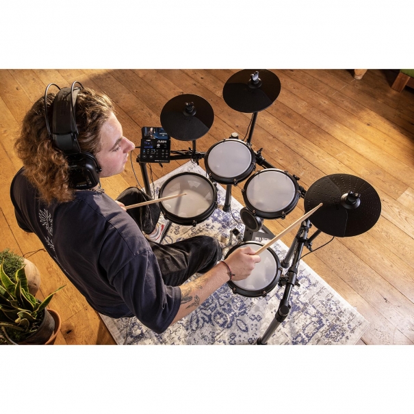 Batteria Elettronica NITROMAX KIT con Pelli Mesh Silenziose, Rullante a Doppia Zona da 10", Pedale Grancassa