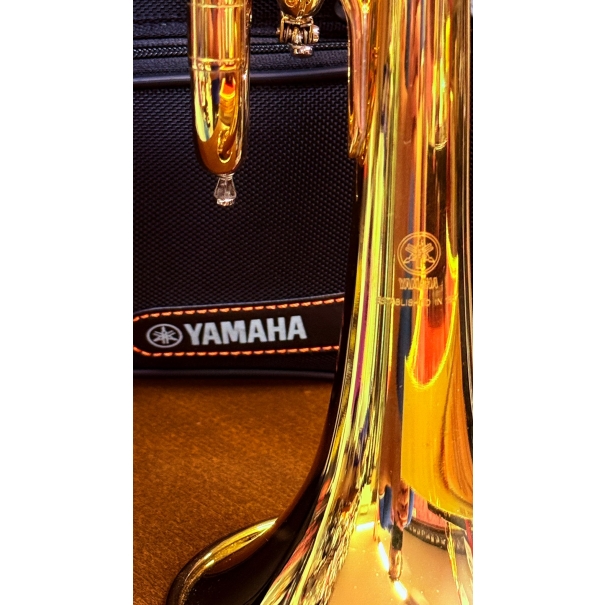 B-STOCK YTR-2330 YAMAHA TROMBA IN SIB LACCATA ORO (disponibile in negozio)
