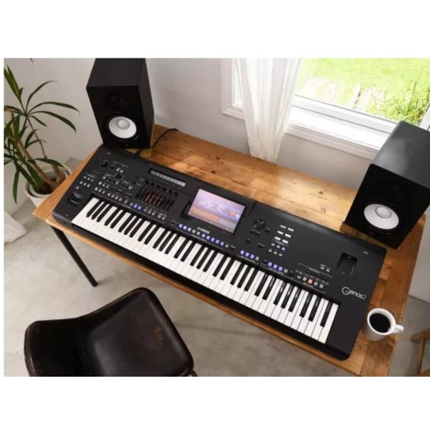 Genos 2 Warkstation Arranger 76 Tasti con risposta al tocco Aftertouch