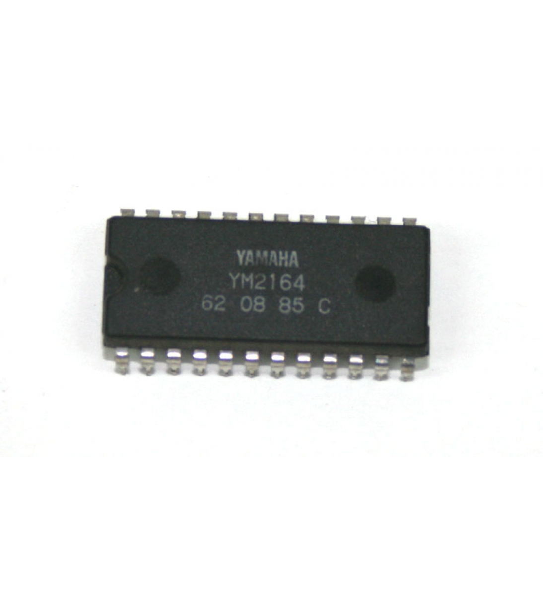 Circuito integrato, chip audio FM Yamaha a 4 operatori (YM2164), DIP a 24 pin