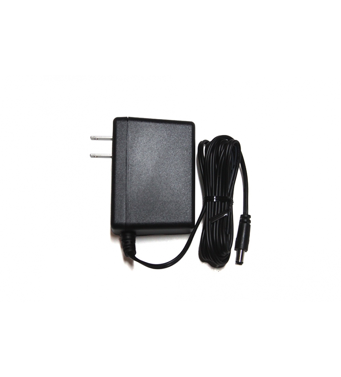 Adattatore di alimentazione, uscita CC 12 volt, 1,5 A. Questo adattatore supporta qualsiasi ingresso da 100 a 240 V ed è compatibile con molte tastiere Casio