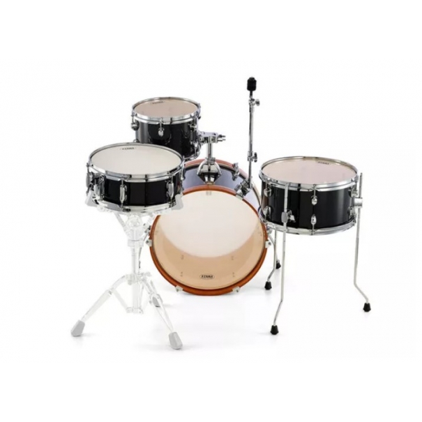 TAMA LJK48S-CCM Club Jam Charcoal Mist BATTERIA ACUSTICA CHARCOAL MIST Il kit "Club-JAM" riprende alcune idee dai kit vintage, come un supporto per piatti montato direttamen