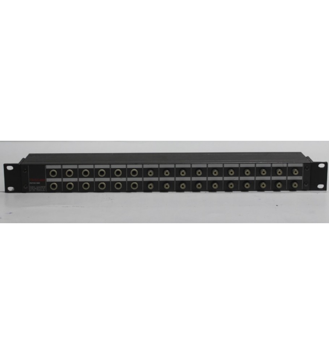 PATCH BAY TASCAM PB-32W 1 Unita' Rack - Usato PB32W [USPB32W]