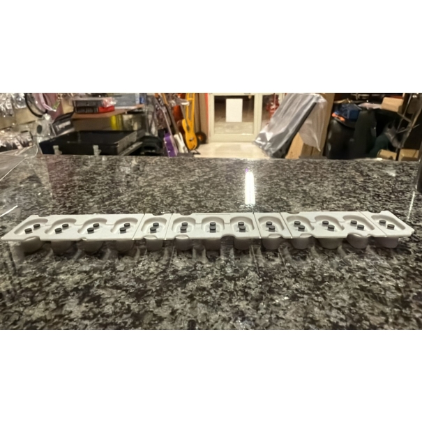 Korg Gommini conduttivi 13 tastI  per Kronos 61, M3-61, M3-73, Ricambi Originali [B027KG524]