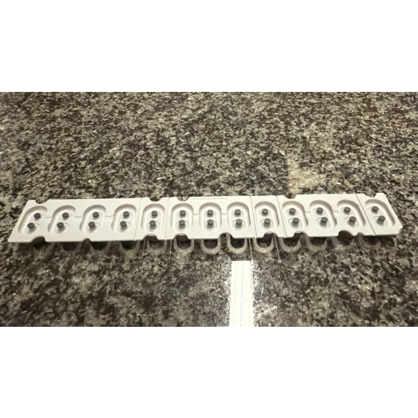 Korg Gommini conduttivi 13 tastI  per Kronos 61, M3-61, M3-73, Ricambi Originali [B027KG524]