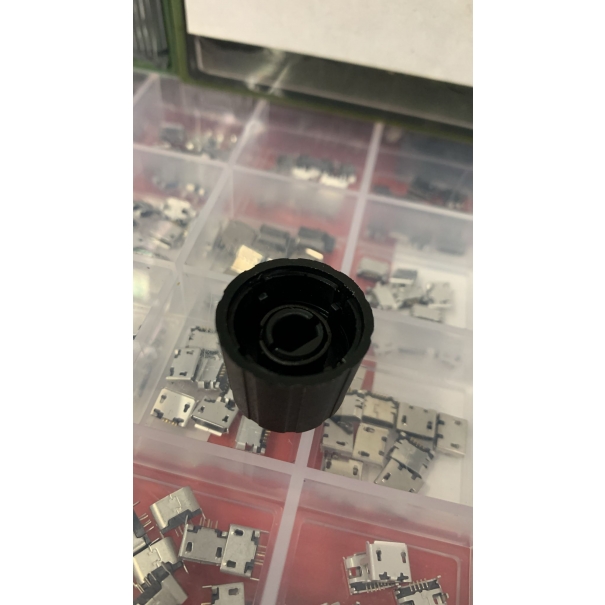 Knob nero per Nord Stage, Nord Wave, Nord Modular G2 [B027NO25271]