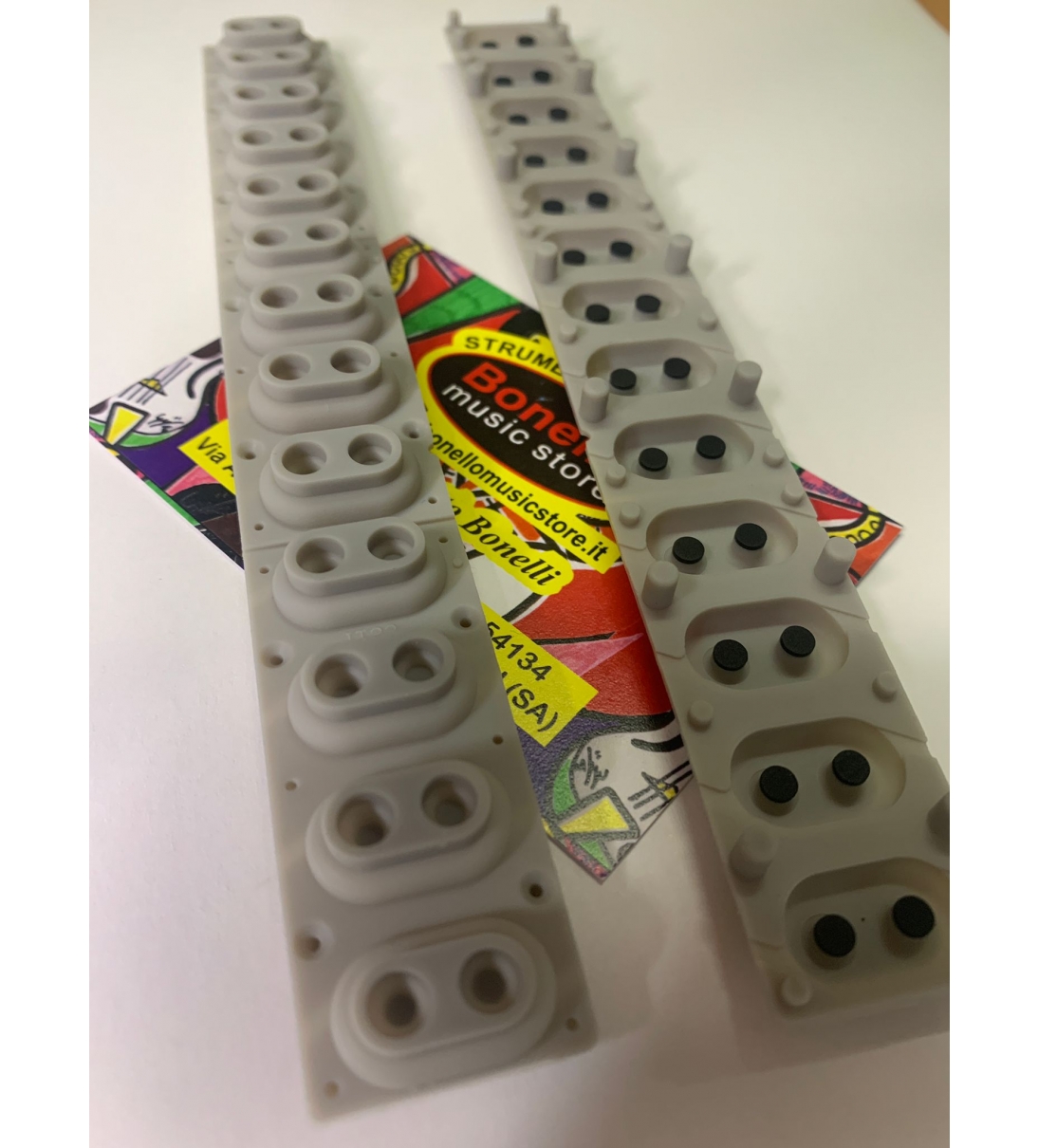 Korg Gommini conduttivi 13 tasti a 2 Pin striscia di contatto in gomma per tasti del sintetizzatore, striscia a 13 note