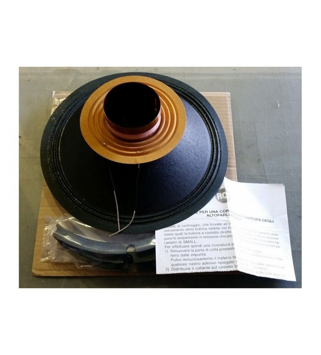RCF Kit di riconatura woofer originale ART300 passiva ART 300 recone L12ART300