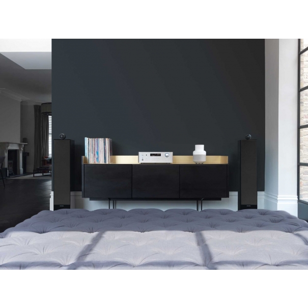 Bowers & Wilkins 702 S2 FLOORSTANDING SPEAKER