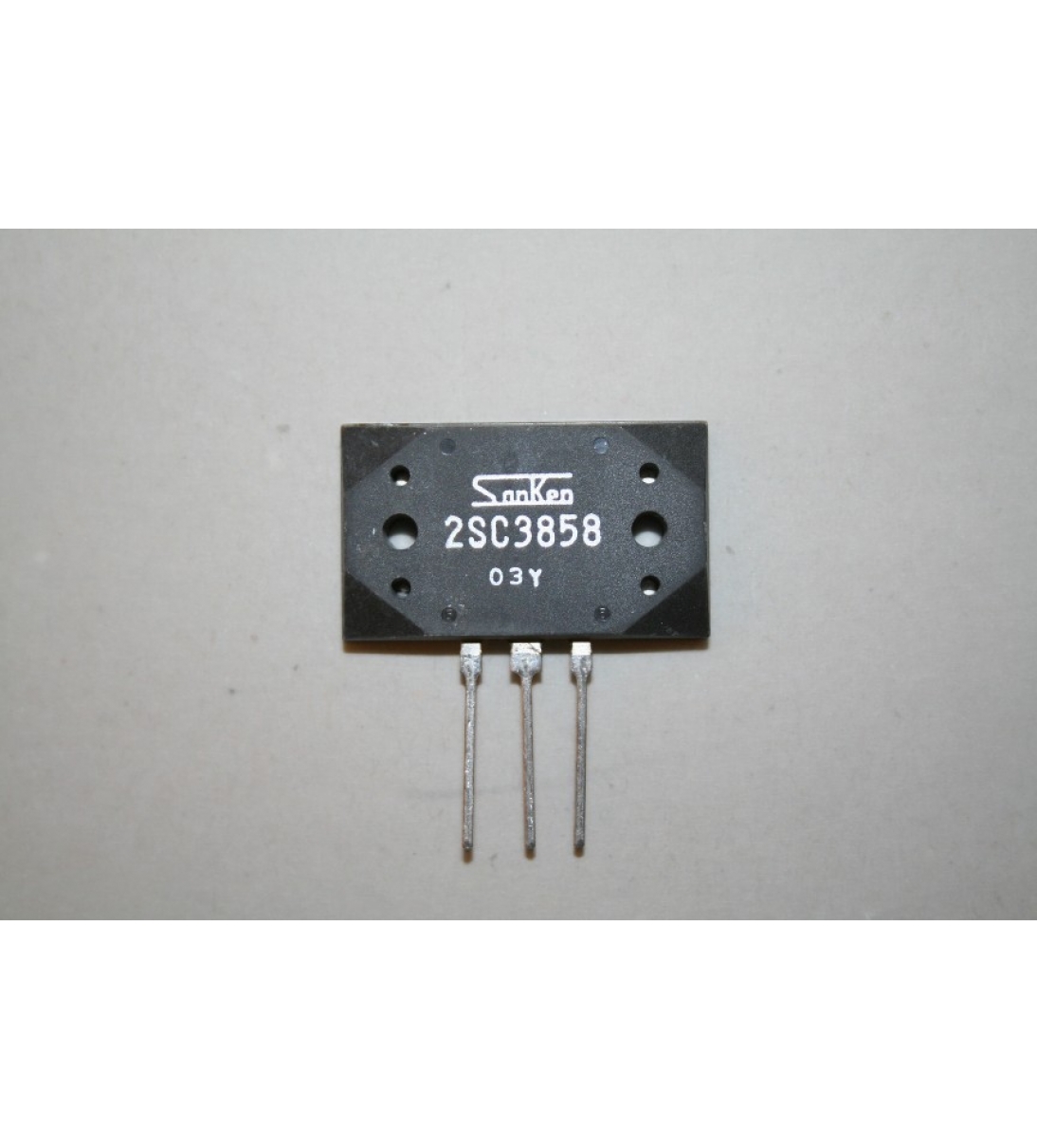 Transistor 2SC3858  Eden
