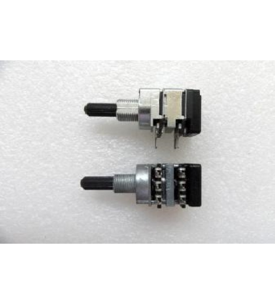 Montarbo Potenziometro originale doppio da 10KB e 10KB con rotazione a "click"  - [B027MN225]
